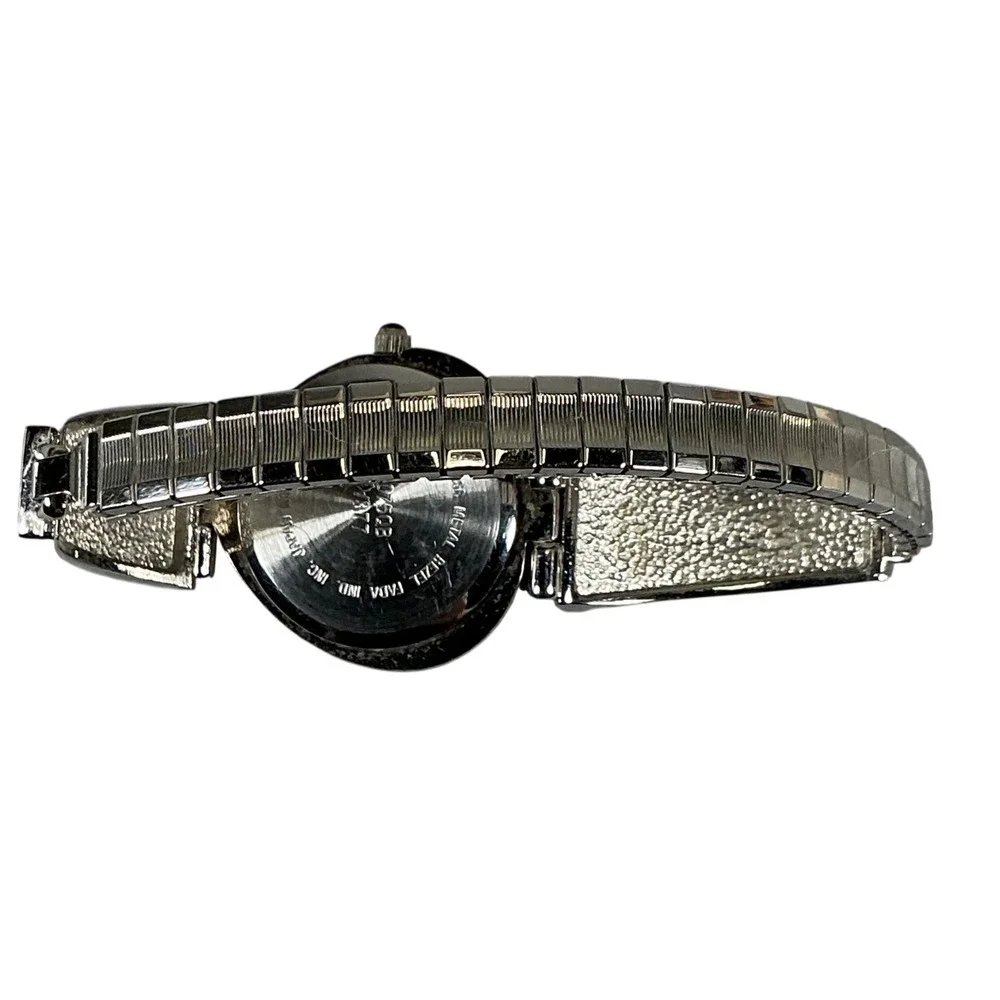 Heart‎ Watch Silver Tone Stretch Bracelet Vintage Style